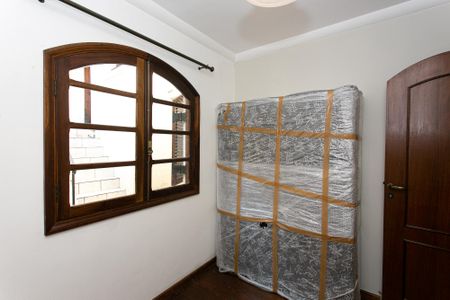 Casa para alugar com 270m², 3 quartos e 2 vagas Casa para alugar com 270m², 3 quartos e 2 vagasQuarto