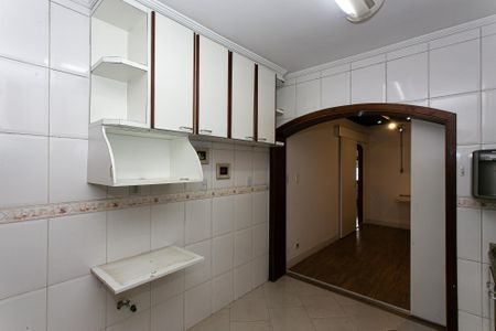 Casa para alugar com 270m², 3 quartos e 2 vagas Casa para alugar com 270m², 3 quartos e 2 vagasCozinha