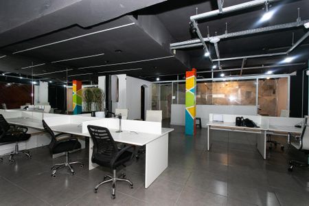 Casa para alugar com 270m², 3 quartos e 2 vagas Casa para alugar com 270m², 3 quartos e 2 vagasSalão