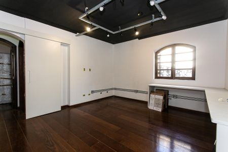 Casa para alugar com 270m², 3 quartos e 2 vagas Casa para alugar com 270m², 3 quartos e 2 vagasSuíte 1