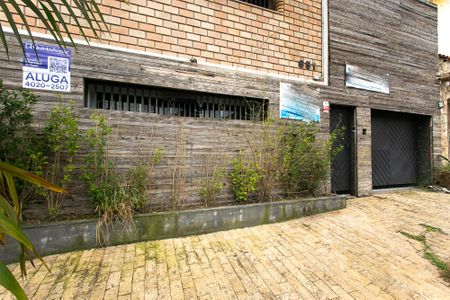 Casa para alugar com 270m², 3 quartos e 2 vagas Casa para alugar com 270m², 3 quartos e 2 vagasplaca YIXW-175