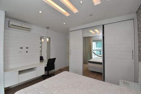 Apartamento à venda com 57m², 1 quarto e 1 vagaQuarto