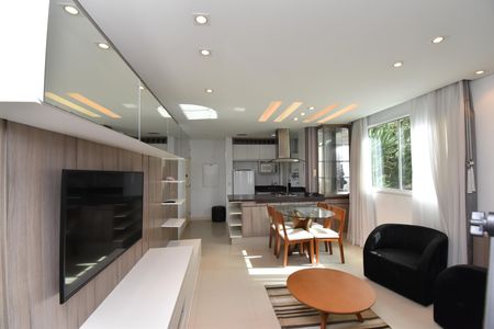 Sala/Cozinha de apartamento à venda com 1 quarto, 57m² em Bigorrilho, Curitiba
