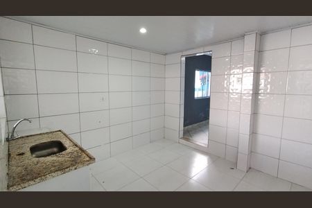 Cozinha  de casa para alugar com 1 quarto, 40m² em Cidade Boa Vista, Suzano