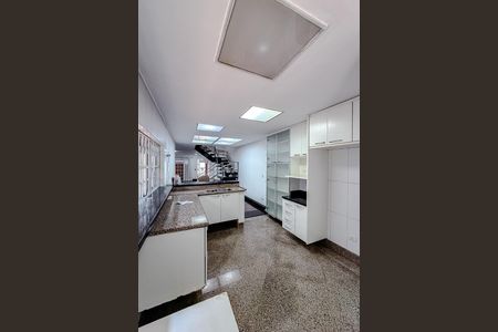 Casa de condomínio para alugar com 400m², 3 quartos e sem vaga Casa de condomínio para alugar com 400m², 3 quartos e sem vagaCozinha