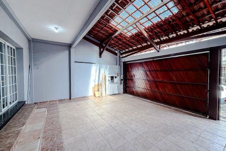 Casa de condomínio para alugar com 400m², 3 quartos e sem vaga Casa de condomínio para alugar com 400m², 3 quartos e sem vagaGaragem