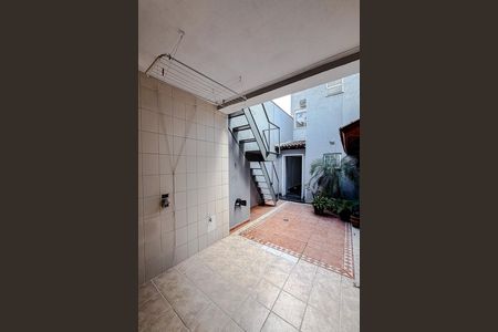 Casa de condomínio para alugar com 400m², 3 quartos e sem vaga Casa de condomínio para alugar com 400m², 3 quartos e sem vagaÁrea de Serviço