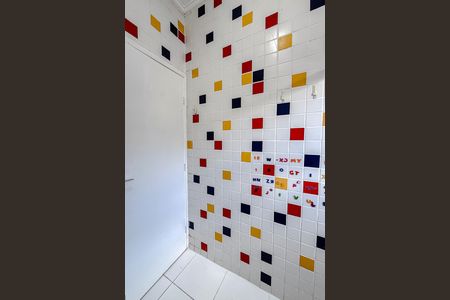 Casa de condomínio para alugar com 400m², 3 quartos e sem vaga Casa de condomínio para alugar com 400m², 3 quartos e sem vagaBanheiro da Suíte 2