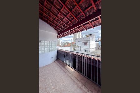 Casa de condomínio para alugar com 400m², 3 quartos e sem vaga Casa de condomínio para alugar com 400m², 3 quartos e sem vagaQuarto 1 - Varanda