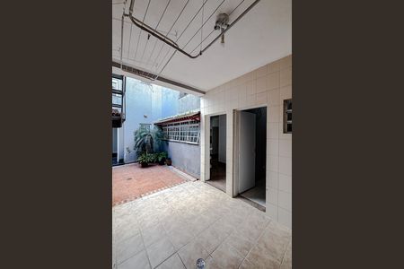 Casa de condomínio para alugar com 400m², 3 quartos e sem vaga Casa de condomínio para alugar com 400m², 3 quartos e sem vagaÁrea de Serviço