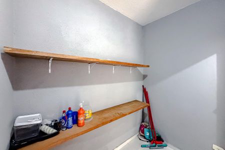 Casa de condomínio para alugar com 400m², 3 quartos e sem vaga Casa de condomínio para alugar com 400m², 3 quartos e sem vagaQuarto de Serviço