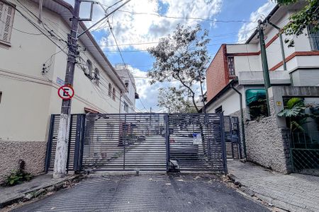Casa de condomínio para alugar com 400m², 3 quartos e sem vaga Casa de condomínio para alugar com 400m², 3 quartos e sem vagaFachada - Plaquina
