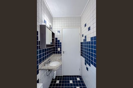 Casa de condomínio para alugar com 400m², 3 quartos e sem vaga Casa de condomínio para alugar com 400m², 3 quartos e sem vagaBanheiro da Suíte 3