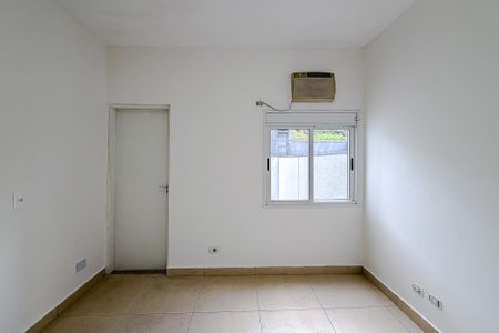 Casa de condomínio para alugar com 400m², 3 quartos e sem vaga Casa de condomínio para alugar com 400m², 3 quartos e sem vagaQuarto 2 - Suíte