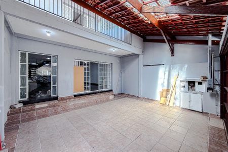Casa de condomínio para alugar com 400m², 3 quartos e sem vaga Casa de condomínio para alugar com 400m², 3 quartos e sem vagaGaragem