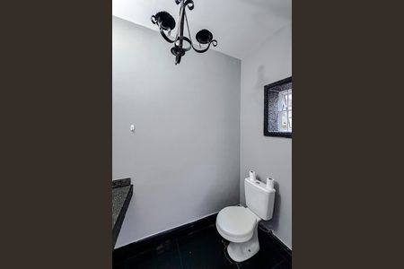 Casa de condomínio para alugar com 400m², 3 quartos e sem vaga Casa de condomínio para alugar com 400m², 3 quartos e sem vagaLavabo