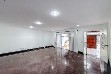 Casa de condomínio para alugar com 400m², 3 quartos e sem vaga Casa de condomínio para alugar com 400m², 3 quartos e sem vagaSala