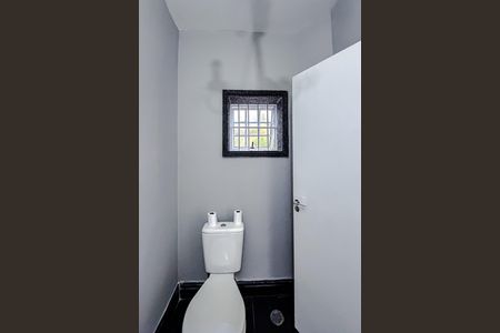 Casa de condomínio para alugar com 400m², 3 quartos e sem vaga Casa de condomínio para alugar com 400m², 3 quartos e sem vagaLavabo