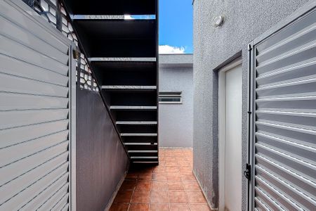 Casa de condomínio para alugar com 400m², 3 quartos e sem vaga Casa de condomínio para alugar com 400m², 3 quartos e sem vagaVista da Suíte 3