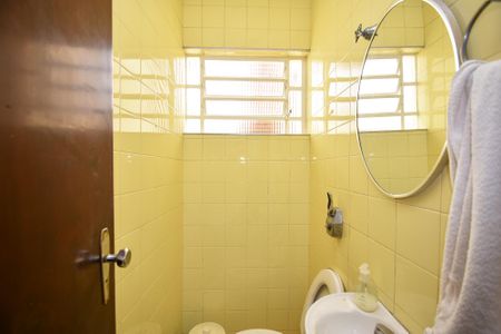 Casa para alugar com 200m², 3 quartos e 2 vagas Casa para alugar com 200m², 3 quartos e 2 vagasBanheiro de Serviço