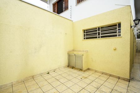 Casa para alugar com 200m², 3 quartos e 2 vagas Casa para alugar com 200m², 3 quartos e 2 vagasÁrea Externa