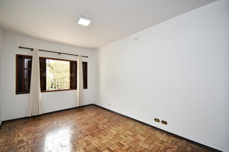 Casa para alugar com 200m², 3 quartos e 2 vagas Casa para alugar com 200m², 3 quartos e 2 vagasSuíte
