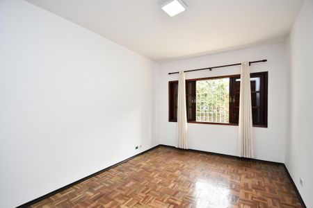 Casa para alugar com 200m², 3 quartos e 2 vagas Casa para alugar com 200m², 3 quartos e 2 vagasSuíte