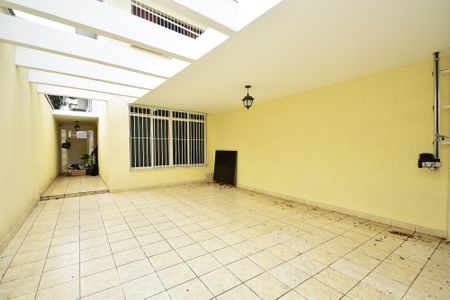 Casa para alugar com 200m², 3 quartos e 2 vagas Casa para alugar com 200m², 3 quartos e 2 vagasÁrea Externa