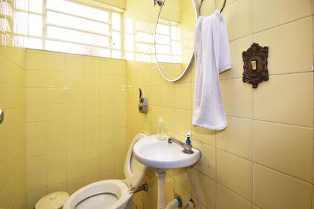 Casa para alugar com 200m², 3 quartos e 2 vagas Casa para alugar com 200m², 3 quartos e 2 vagasBanheiro de Serviço