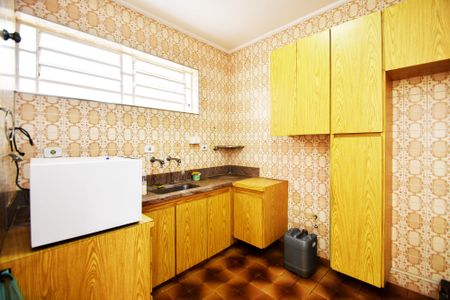 Casa para alugar com 200m², 3 quartos e 2 vagas Casa para alugar com 200m², 3 quartos e 2 vagasCozinha