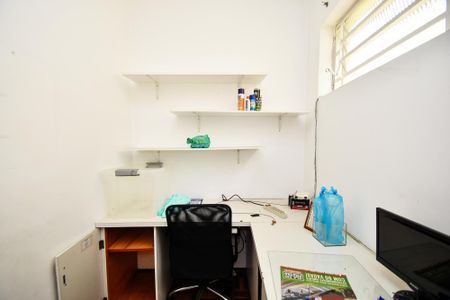 Casa para alugar com 200m², 3 quartos e 2 vagas Casa para alugar com 200m², 3 quartos e 2 vagasEscritório