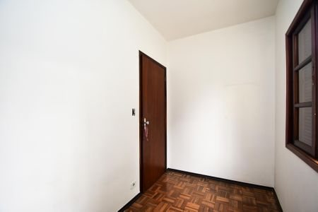 Casa para alugar com 200m², 3 quartos e 2 vagas Casa para alugar com 200m², 3 quartos e 2 vagasQuarto 1