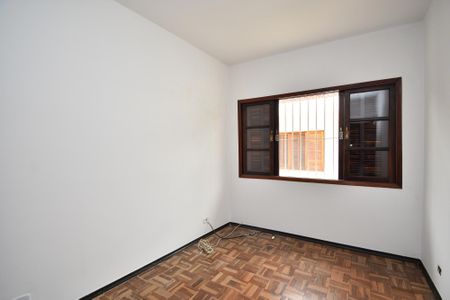 Casa para alugar com 200m², 3 quartos e 2 vagas Casa para alugar com 200m², 3 quartos e 2 vagasQuarto 2