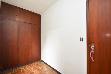Casa para alugar com 200m², 3 quartos e 2 vagas Casa para alugar com 200m², 3 quartos e 2 vagasQuarto 1