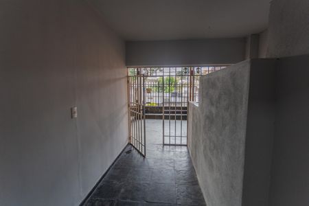 Casa à venda com 360m², 6 quartos e 1 vaga Casa à venda com 360m², 6 quartos e 1 vagaEntrada