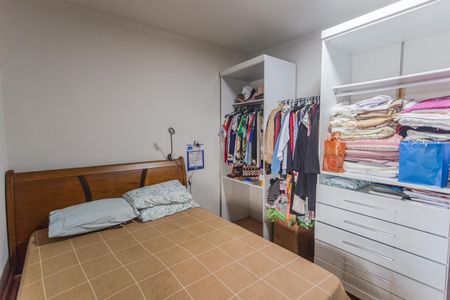 Casa à venda com 360m², 6 quartos e 1 vaga Casa à venda com 360m², 6 quartos e 1 vagaQuarto 2