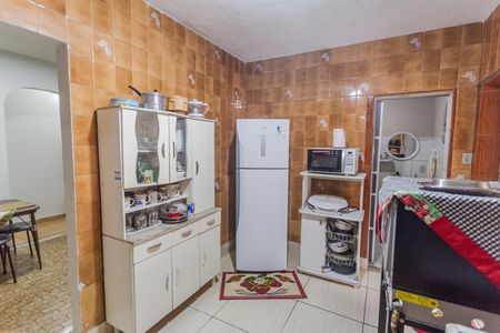 Casa à venda com 360m², 6 quartos e 1 vaga Casa à venda com 360m², 6 quartos e 1 vagaCozinha