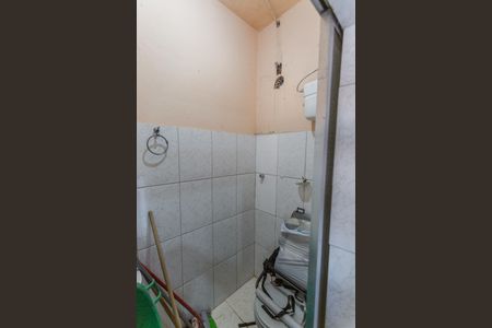 Casa à venda com 360m², 6 quartos e 1 vaga Casa à venda com 360m², 6 quartos e 1 vagaBanheiro de serviço