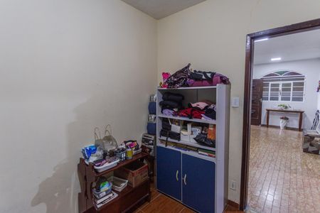 Casa à venda com 360m², 6 quartos e 1 vaga Casa à venda com 360m², 6 quartos e 1 vagaQuarto 3