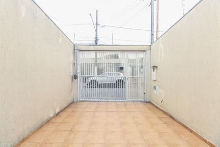 Garagem  de casa à venda com 3 quartos, 108m² em Vila Carrão, São Paulo