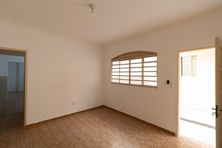 Sala de casa para alugar com 1 quarto, 70m² em Vila Ré, São Paulo