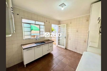 Casa à venda com 217m², 4 quartos e 3 vagas Casa à venda com 217m², 4 quartos e 3 vagasFoto 22