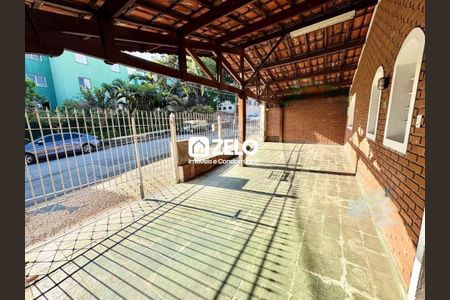 Casa à venda com 217m², 4 quartos e 3 vagas Casa à venda com 217m², 4 quartos e 3 vagasFoto 29