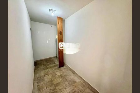 Casa à venda com 217m², 4 quartos e 3 vagas Casa à venda com 217m², 4 quartos e 3 vagasFoto 27