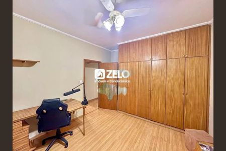 Casa à venda com 217m², 4 quartos e 3 vagas Casa à venda com 217m², 4 quartos e 3 vagasFoto 05