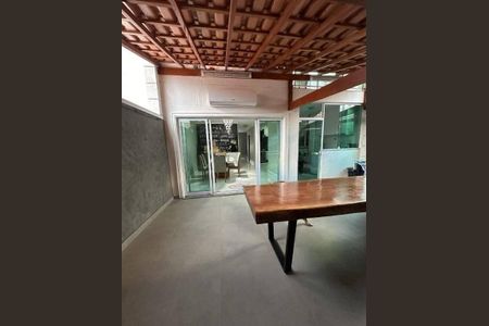 Casa para alugar com 127m², 3 quartos e 3 vagas