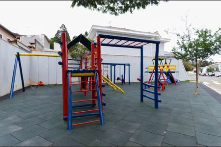 Casa de condomínio para alugar com 127m², 3 quartos e 3 vagas Casa de condomínio para alugar com 127m², 3 quartos e 3 vagasPlayground