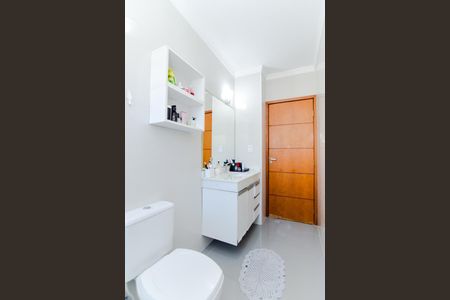 Casa de condomínio para alugar com 127m², 3 quartos e 3 vagasBanheiro da Suíte 
