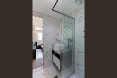 Apartamento à venda com 74m², 2 quartos e 2 vagasBanheiro