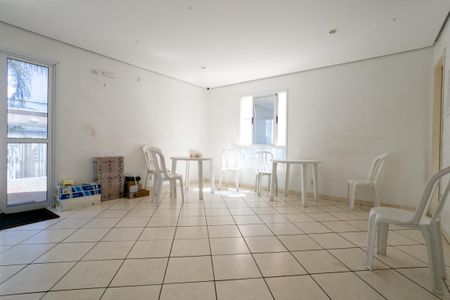 Apartamento à venda com 74m², 2 quartos e 2 vagasÁrea comum - Salão de festas 2